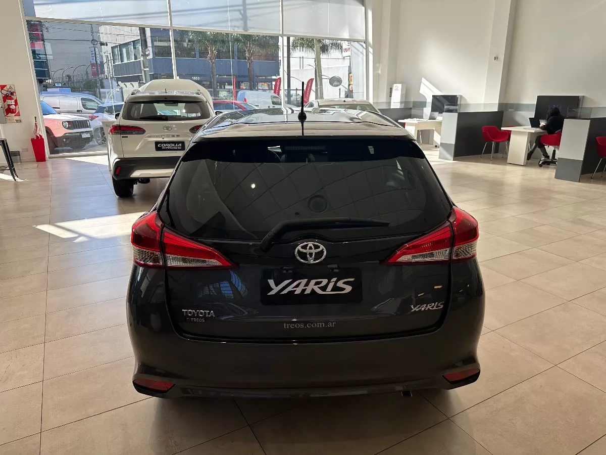 Yaris3