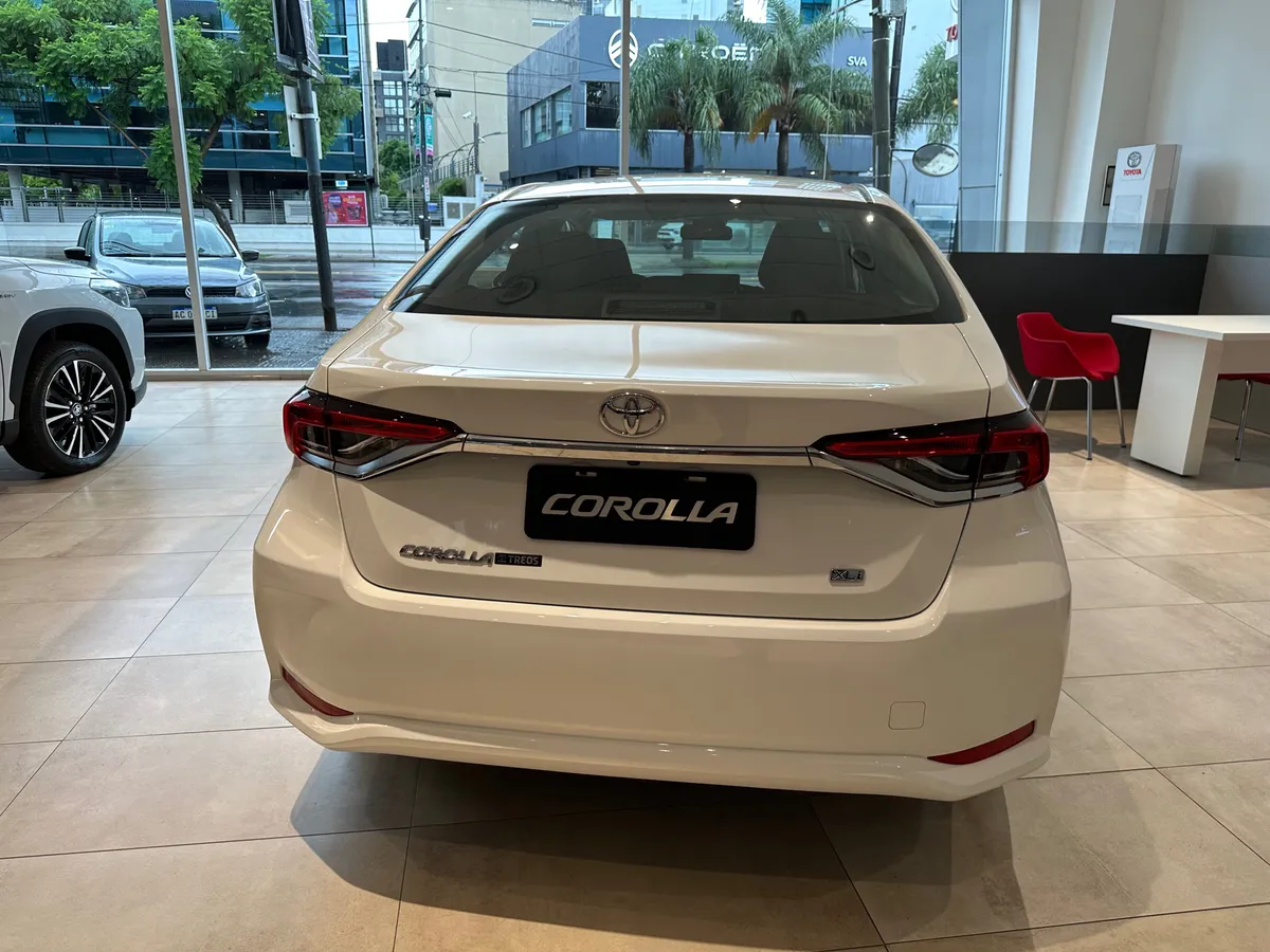 Corolla4
