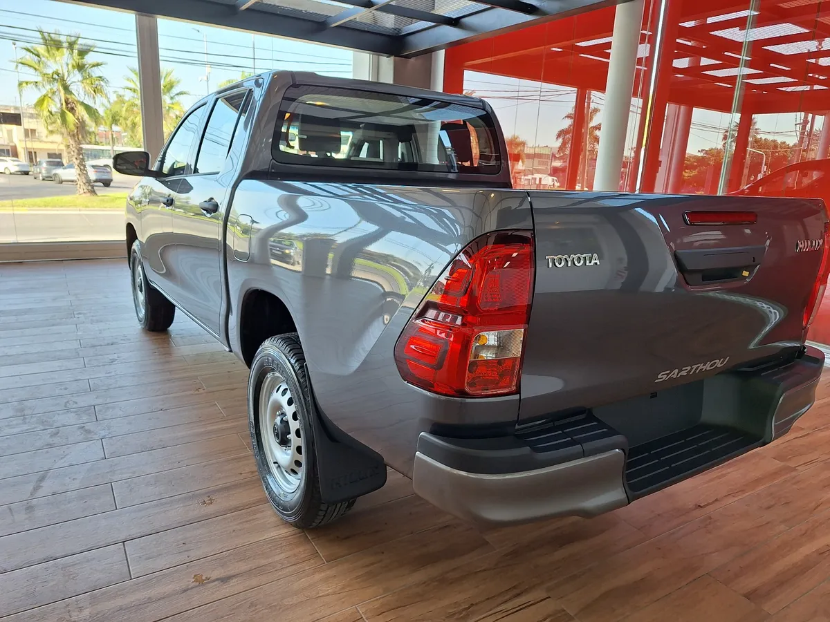 HIlux7